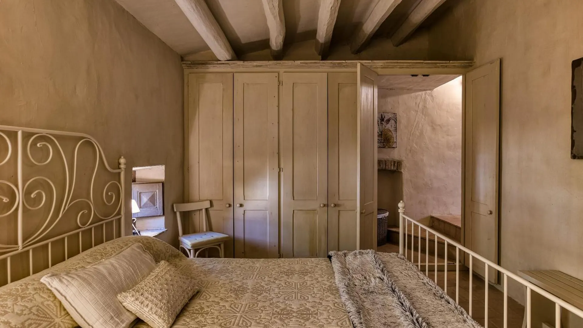 منزل ريفي Riumors Charming Village House